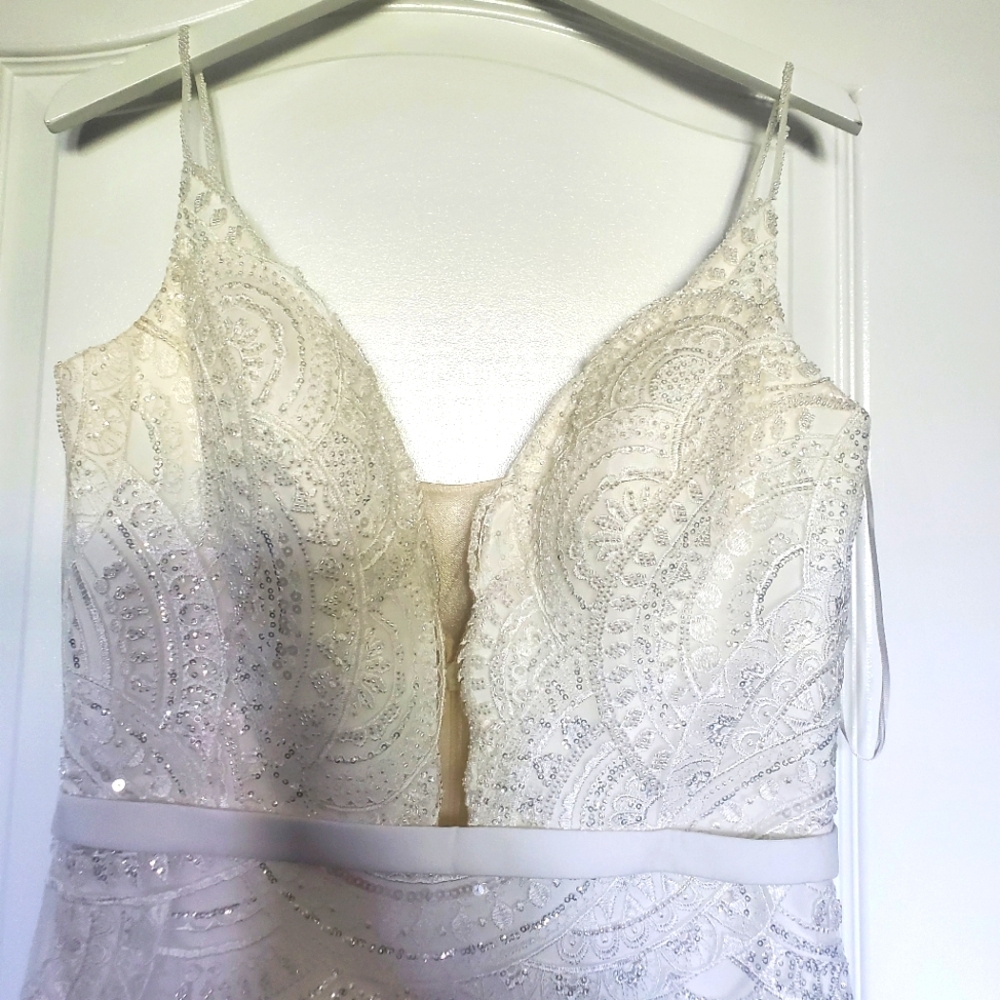 Elegant White Sequin Lace Fabric